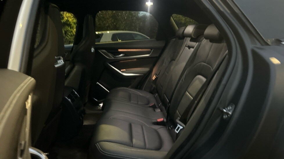 Used Jaguar F-Pace 2024 for sale - 76361992: Photo 4