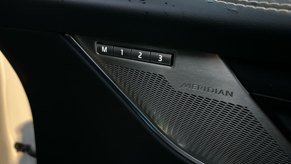 Used Jaguar F-Pace 2024 for sale - 76361992: Photo 50