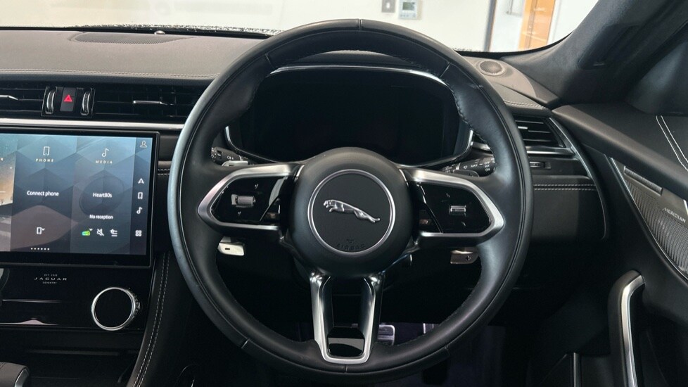 Used Jaguar F-Pace 2024 for sale - 76297470: Photo 15