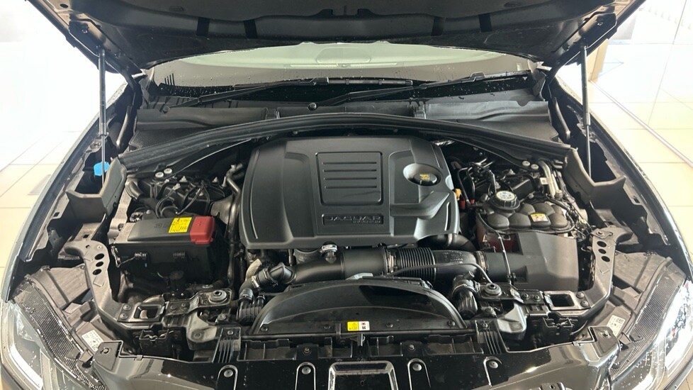 Used Jaguar F-Pace 2024 for sale - 76297470: Photo 34