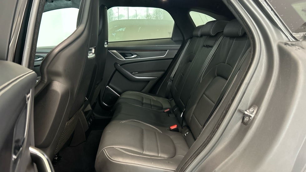 Used Jaguar F-Pace 2024 for sale - 76297470: Photo 4