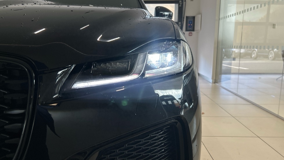 Used Jaguar F-Pace 2024 for sale - 76297470: Photo 44