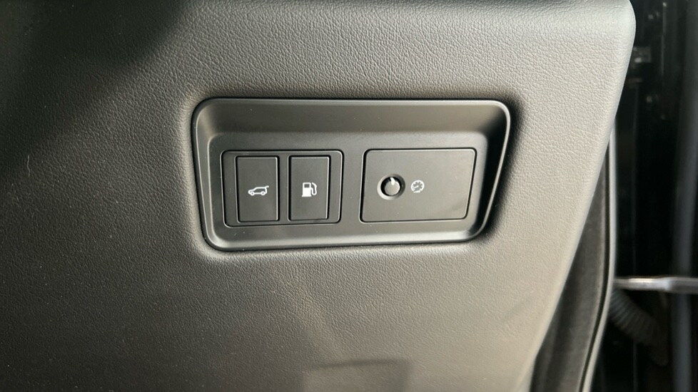 Used Jaguar F-Pace 2024 for sale - 76297470: Photo 45