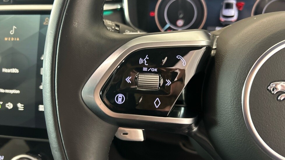 Used Jaguar F-Pace 2024 for sale - 76297470: Photo 47