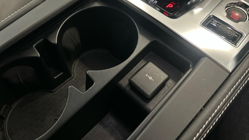 Used Jaguar F-Pace 2024 for sale - 76297470: Photo 53