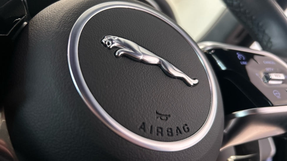 Used Jaguar F-Pace 2024 for sale - 76297470: Photo 57