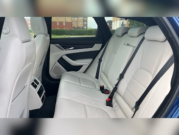 Used Jaguar XF 2025 for sale - 76540074: Photo