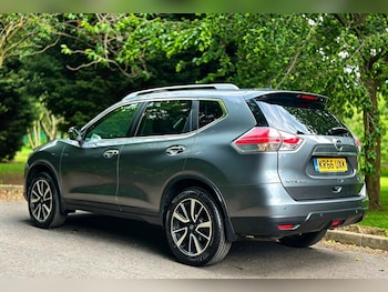 Used Nissan X-Trail 2016 for sale - 79453126: Photo
