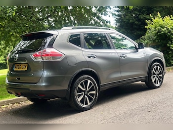 Used Nissan X-Trail 2016 for sale - 79453126: Photo
