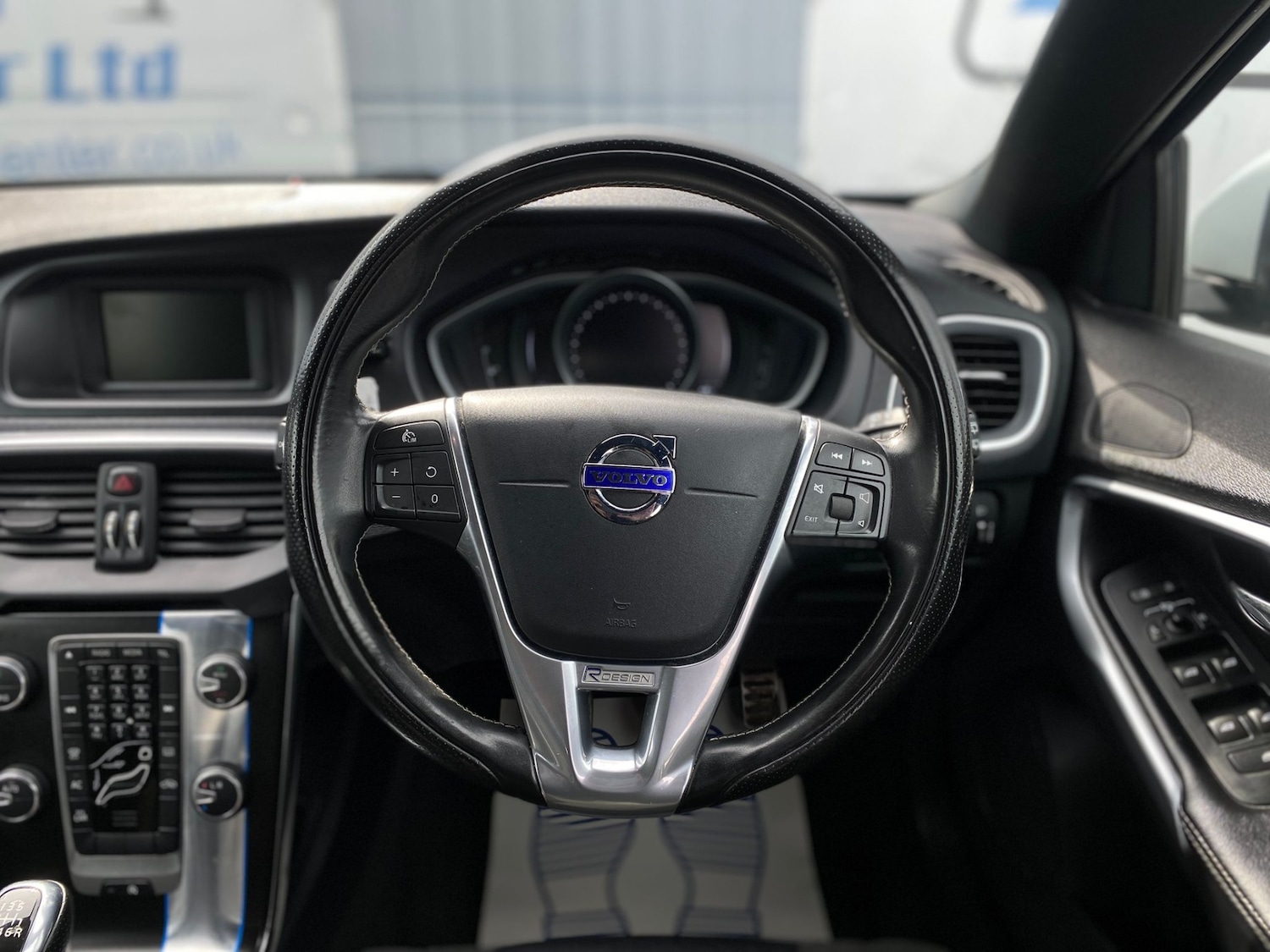 Used Volvo V40 2016 for sale - 76757112: Photo 11