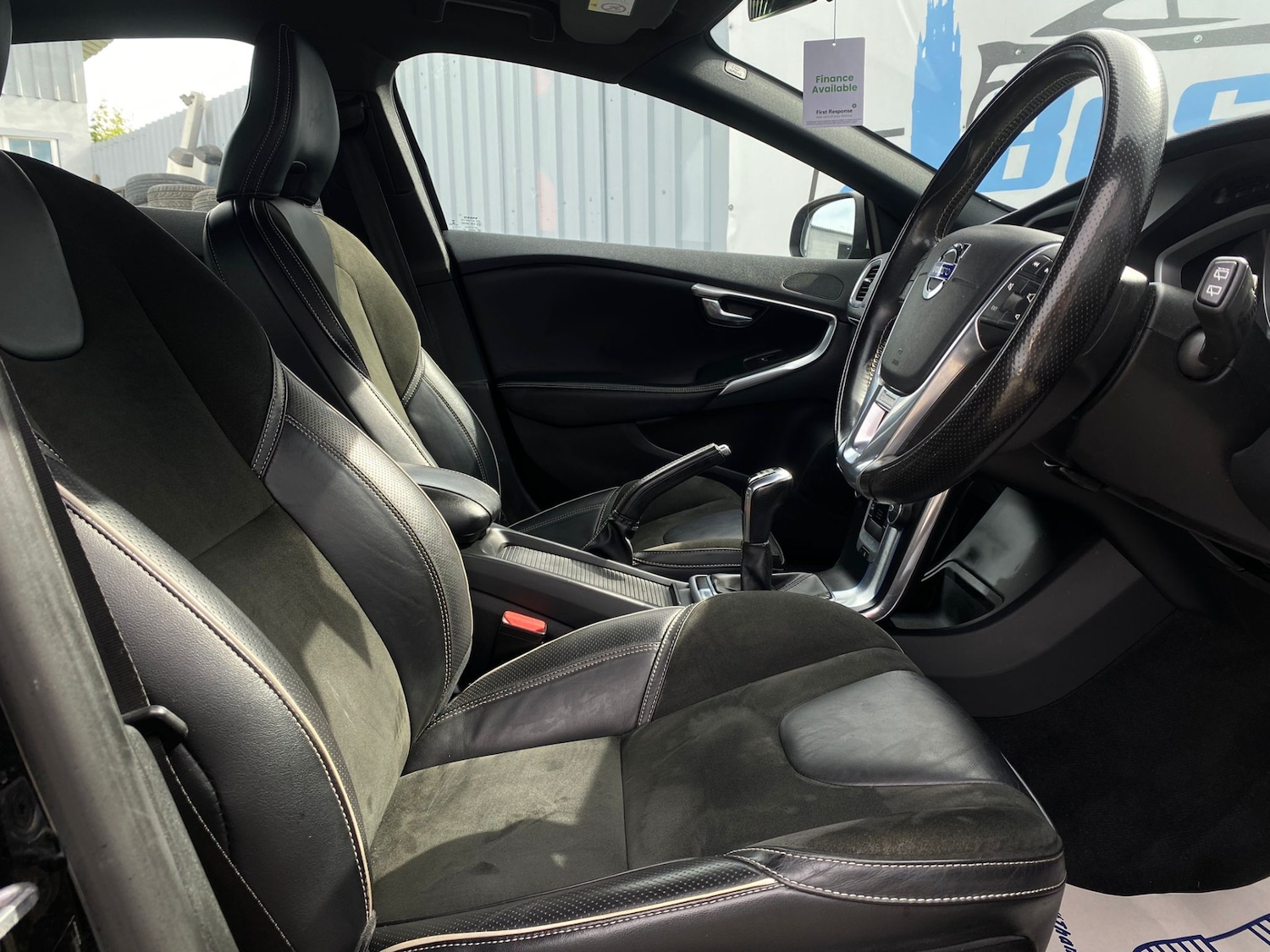 Used Volvo V40 2016 for sale - 76757112: Photo 15