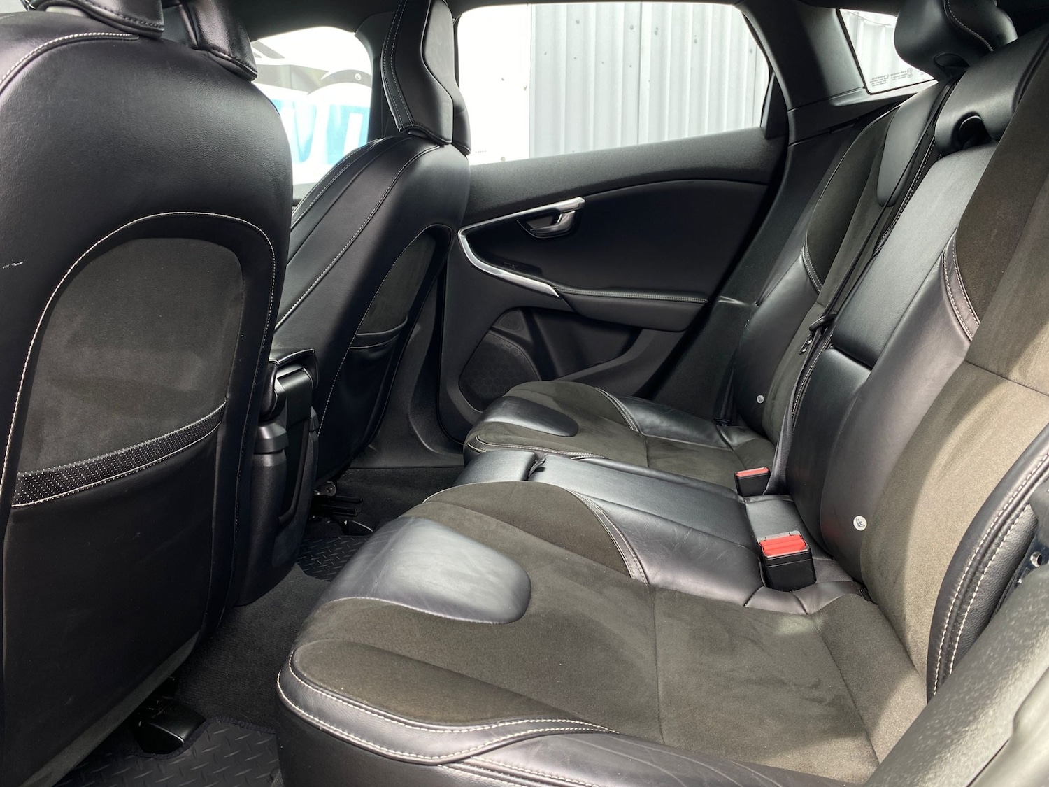 Used Volvo V40 2016 for sale - 76757112: Photo 17