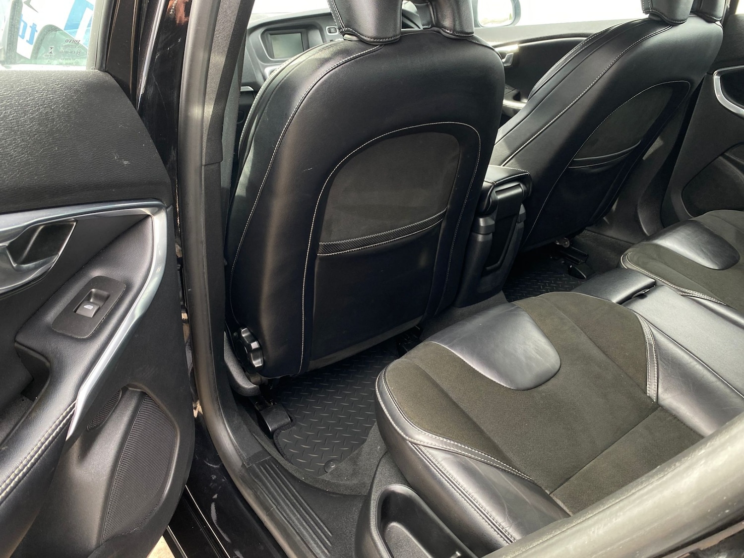 Used Volvo V40 2016 for sale - 76757112: Photo 20