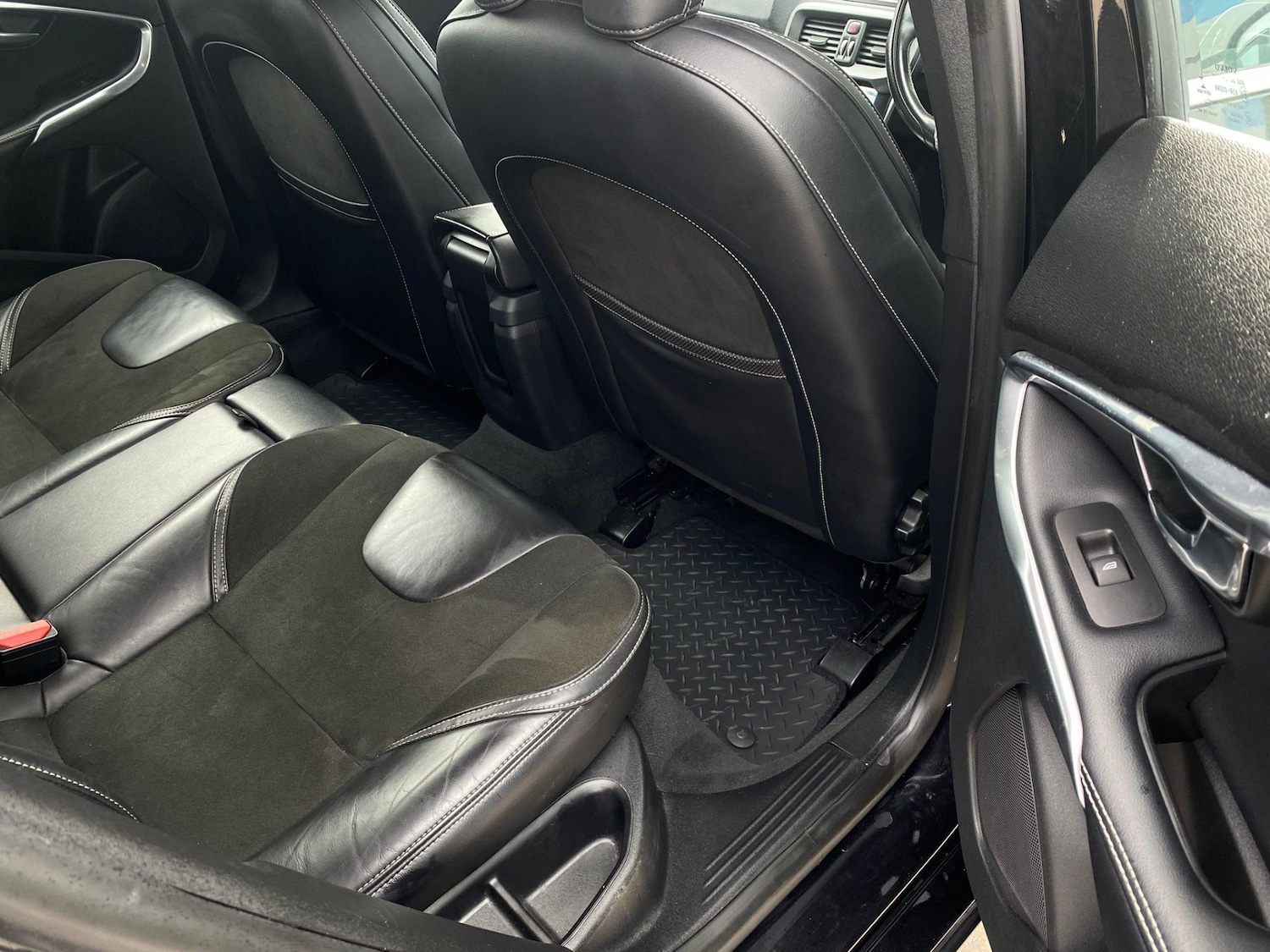 Used Volvo V40 2016 for sale - 76757112: Photo 22