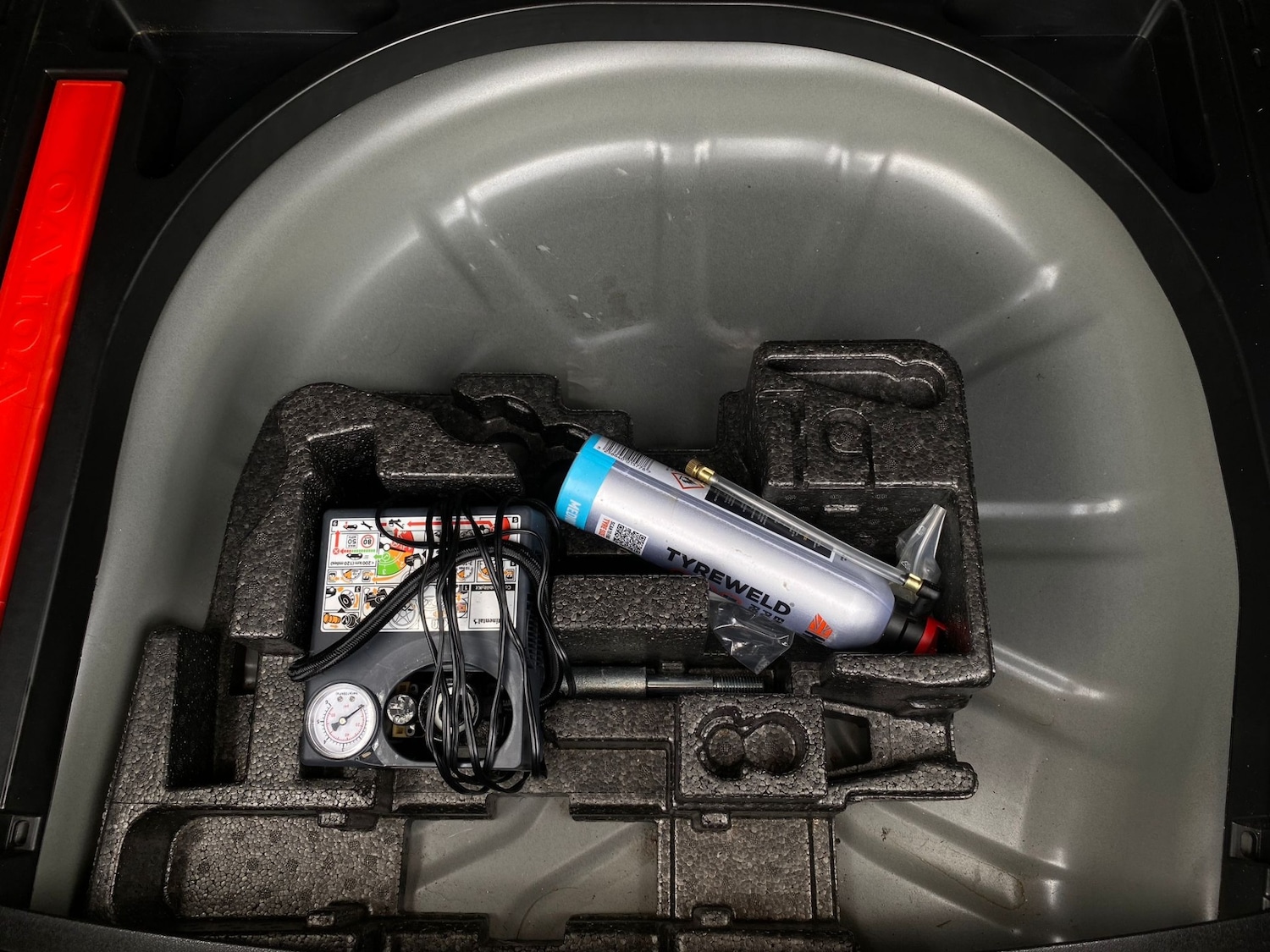 Used Volvo V40 2016 for sale - 76757112: Photo 8