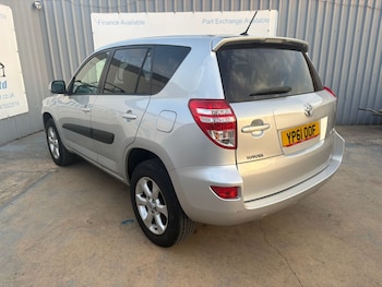 Used Toyota RAV4 2011 for sale - 79025279: Photo