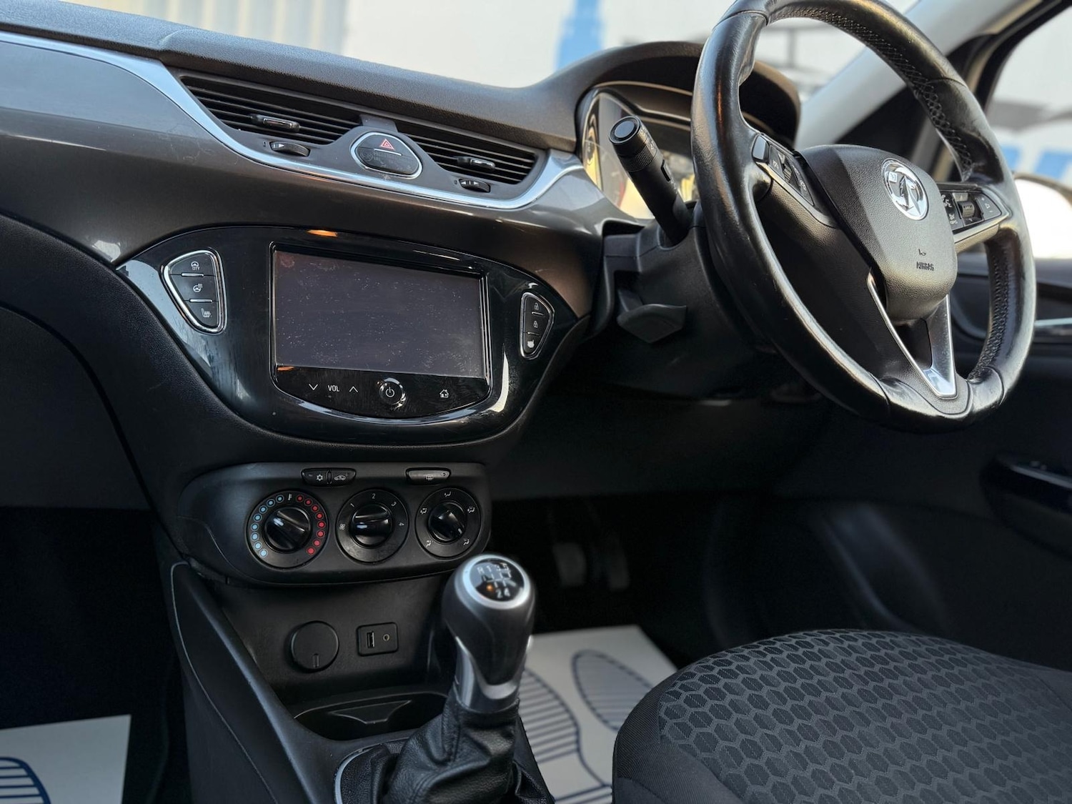 Used Vauxhall Corsa 2015 for sale - 76757025: Photo 16