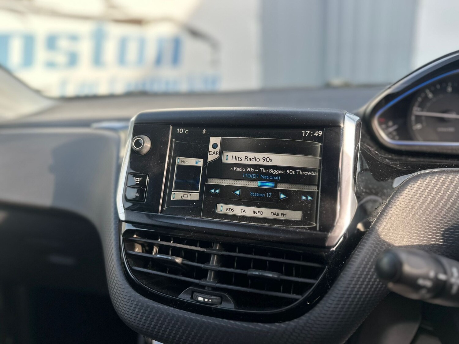 Used Peugeot 2008 2014 for sale - 78111390: Photo 11