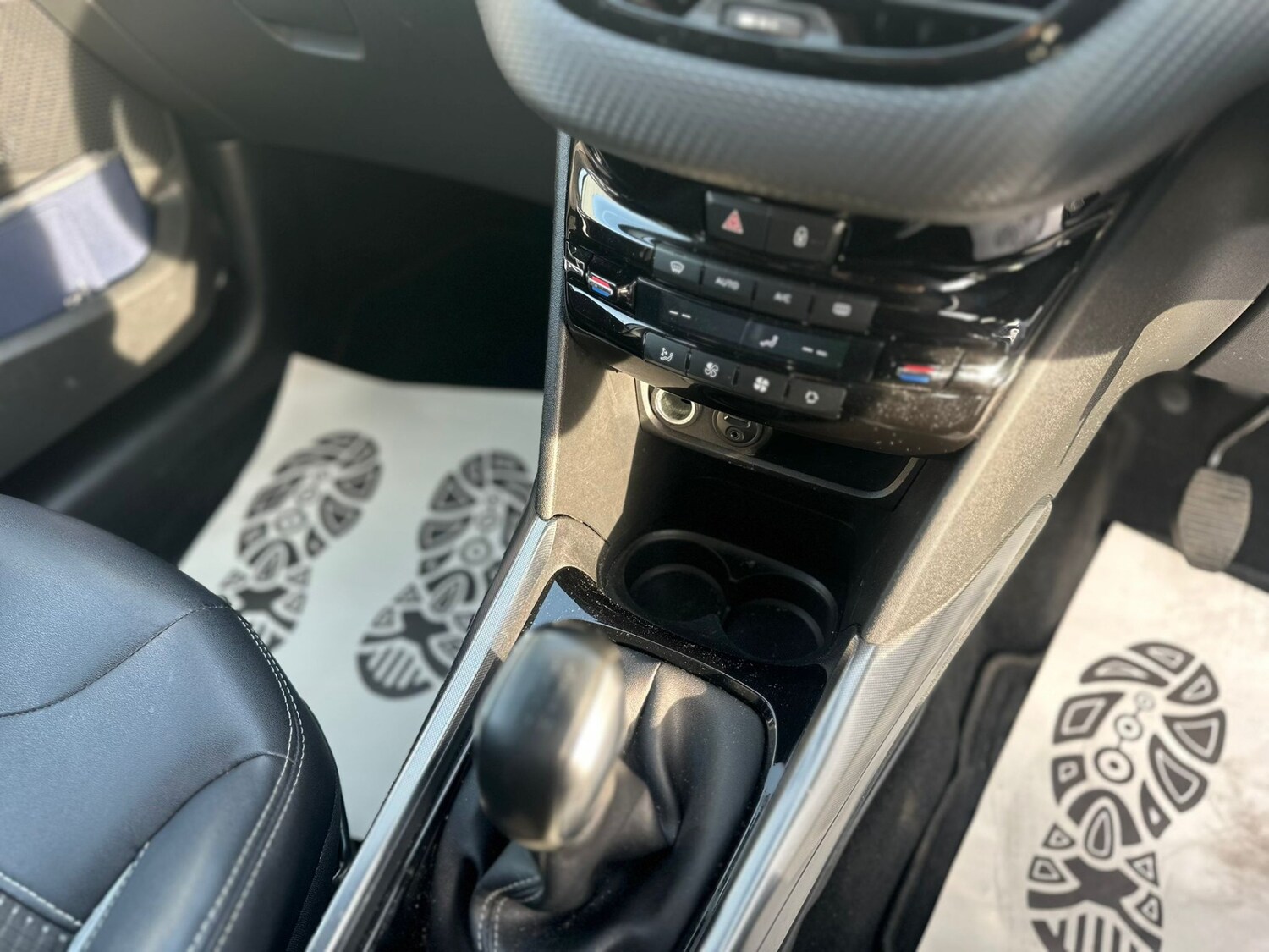 Used Peugeot 2008 2014 for sale - 78111390: Photo 13