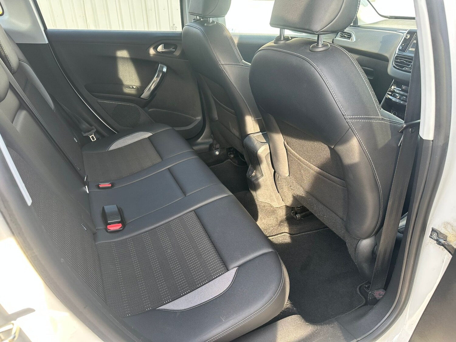 Used Peugeot 2008 2014 for sale - 78111390: Photo 19