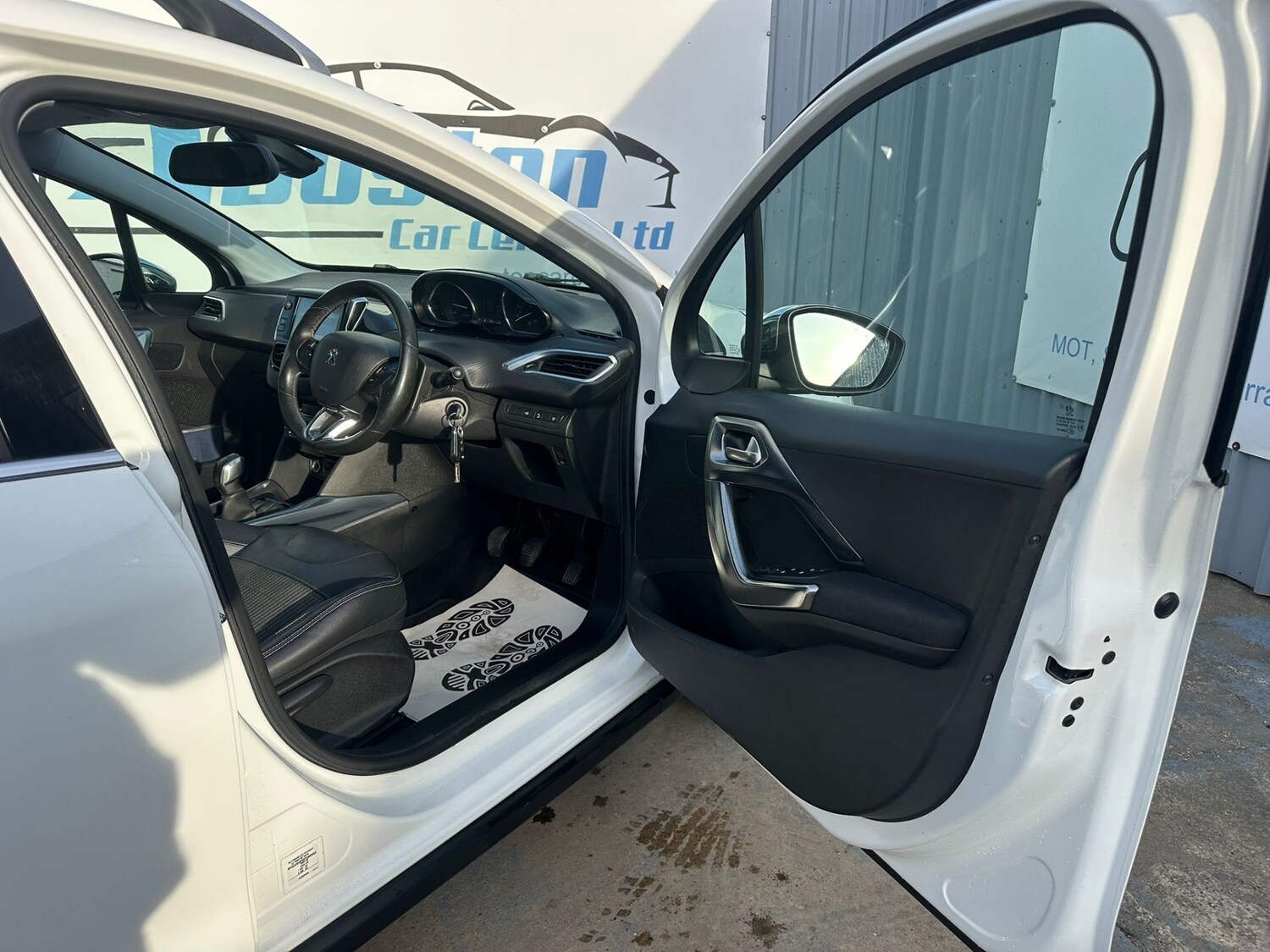 Used Peugeot 2008 2014 for sale - 78111390: Photo 7