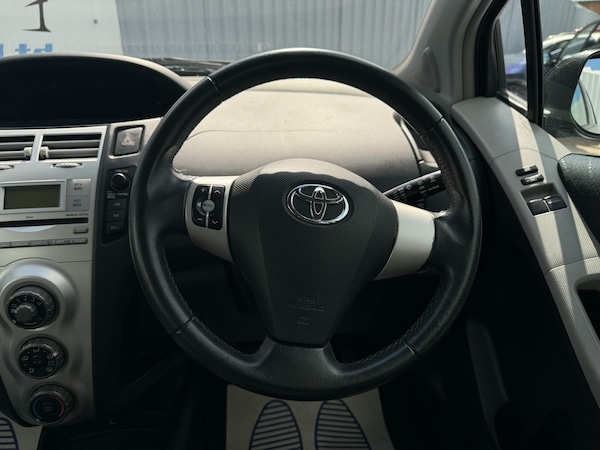 Used Toyota Yaris 2008 for sale - 66818638: Photo 9