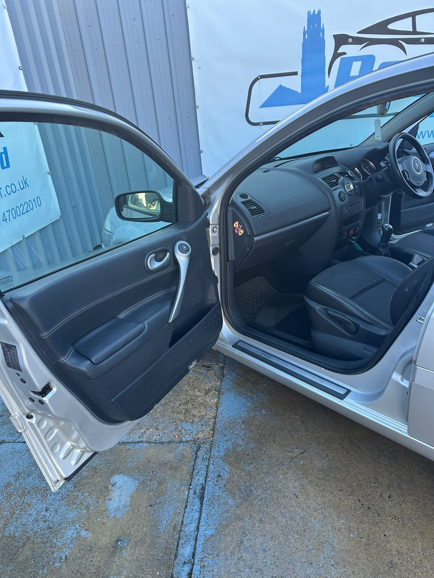 Used Renault Megane 2008 for sale - 76588397: Photo 15