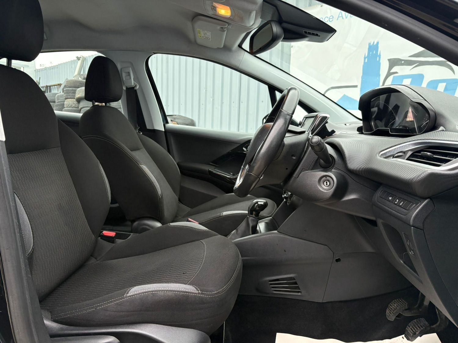 Used Peugeot 208 2015 for sale - 77404865: Photo 14