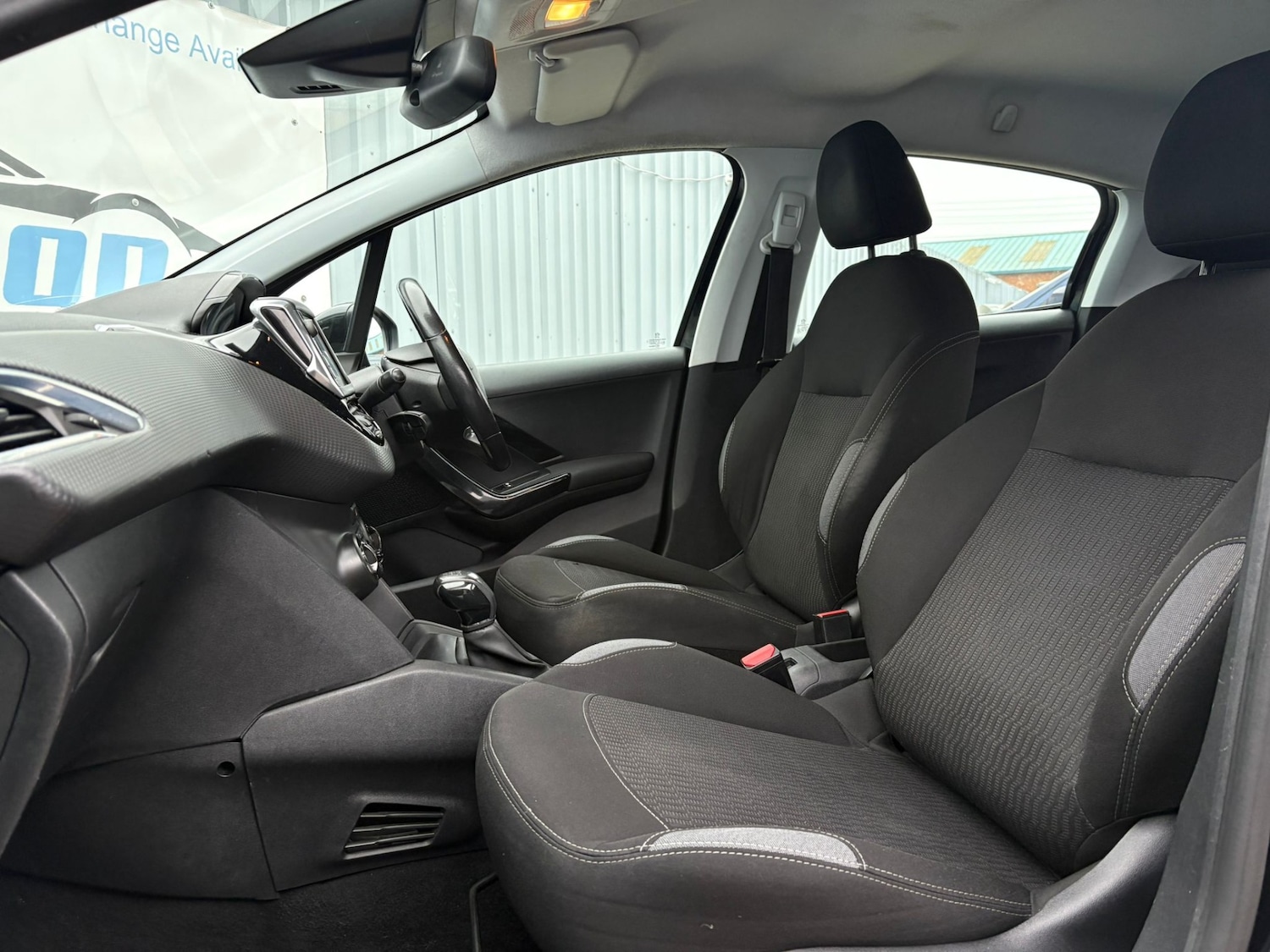 Used Peugeot 208 2015 for sale - 77404865: Photo 19