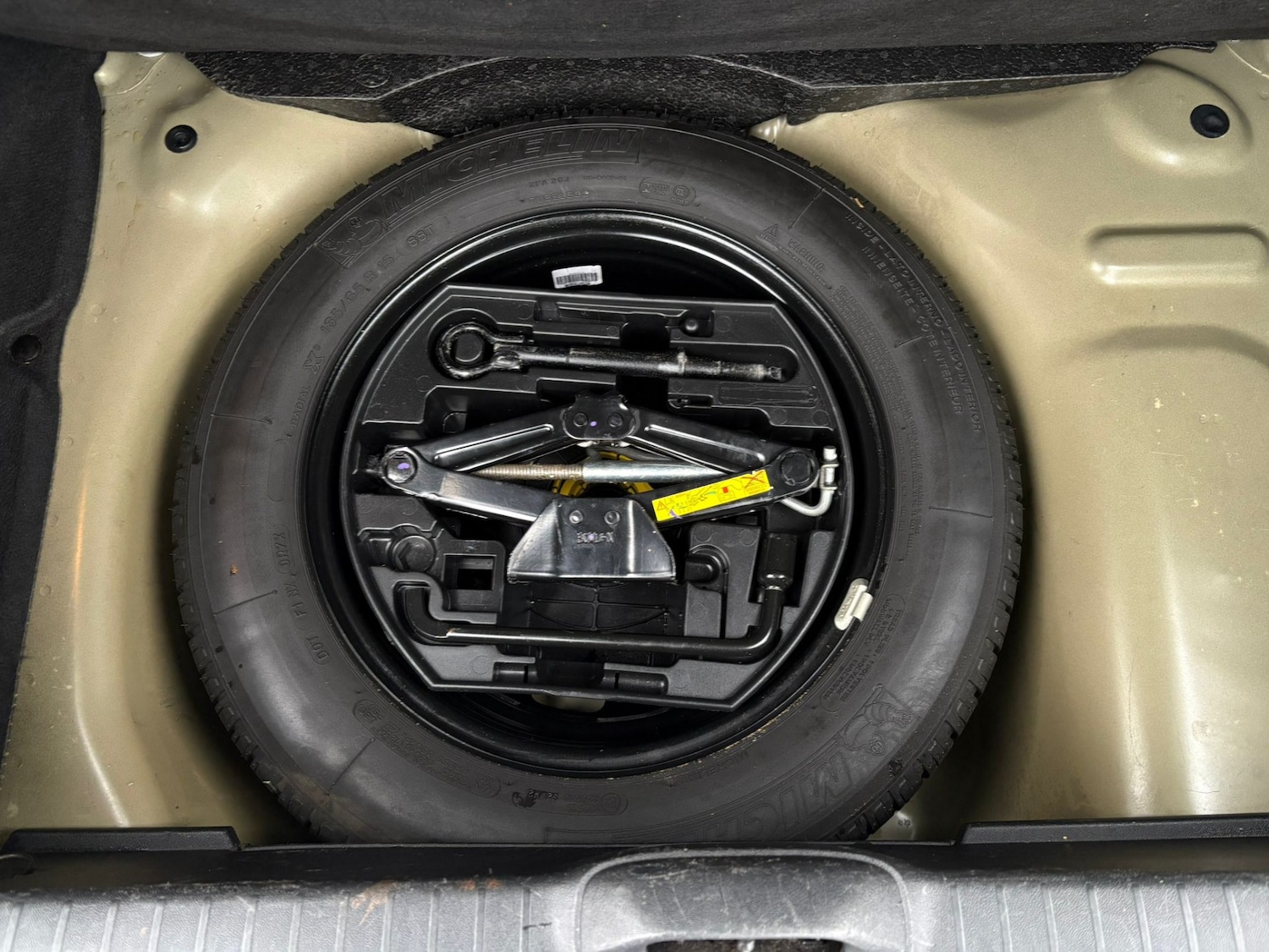 Used Peugeot 208 2015 for sale - 77404865: Photo 9