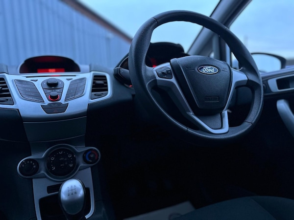 Used Ford Fiesta 2011 for sale - 73381645: Photo 11