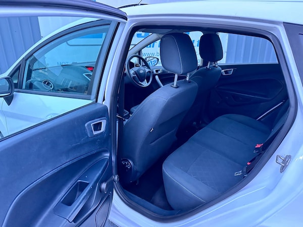 Used Ford Fiesta 2011 for sale - 73381645: Photo 15