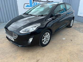 Used Ford Fiesta 2017 for sale - 79367189: Photo