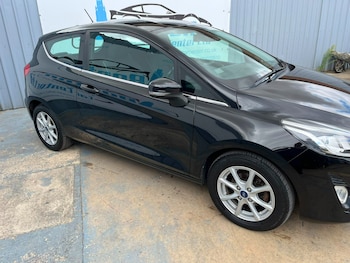 Used Ford Fiesta 2017 for sale - 79367189: Photo