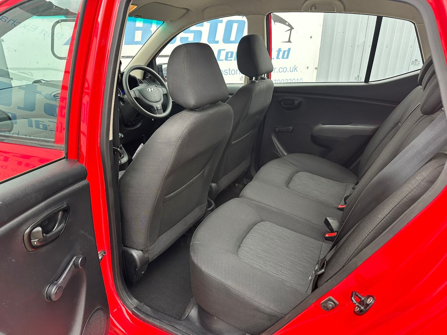 Used Hyundai i10 2012 for sale - 77888329: Photo 18