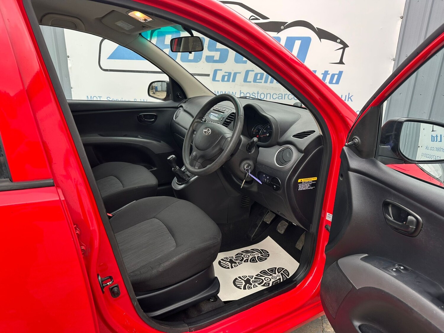 Used Hyundai i10 2012 for sale - 77888329: Photo 8