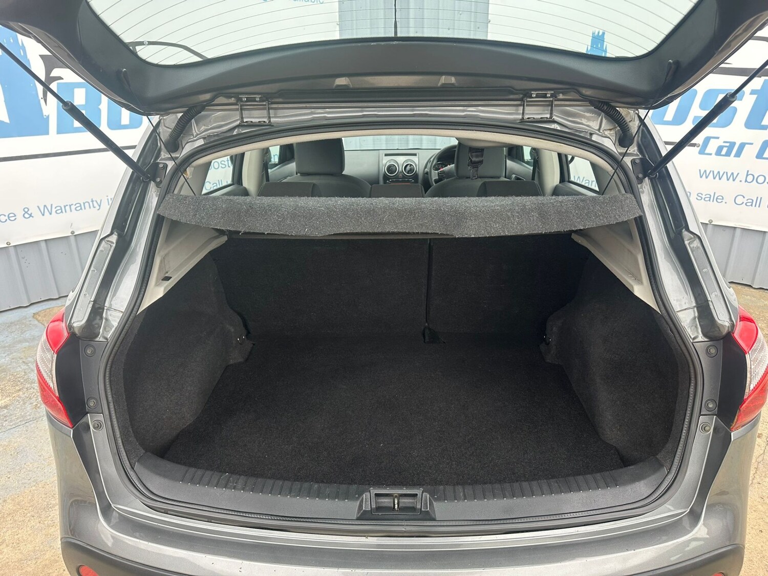 Used Nissan Qashqai 2011 for sale - 78094782: Photo 17