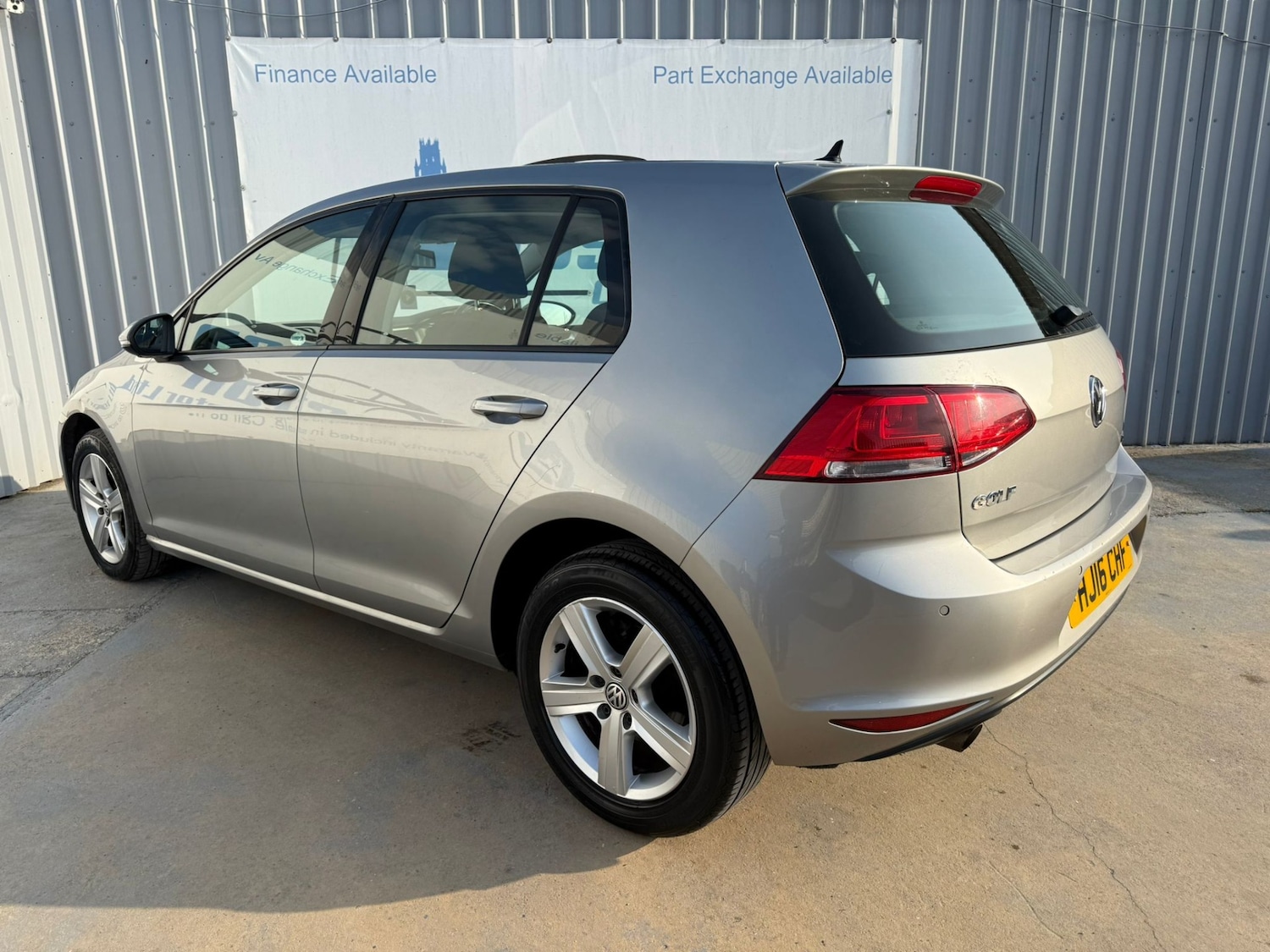 Used Volkswagen Golf 2016 for sale - 76090758: Photo 5