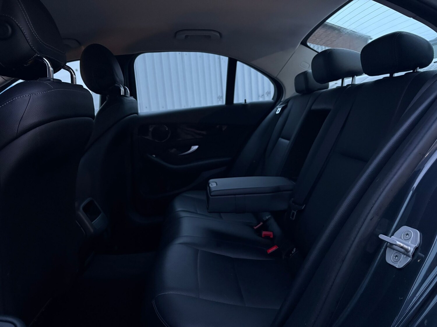 Used Mercedes-Benz C Class 2015 for sale - 77406391: Photo 24