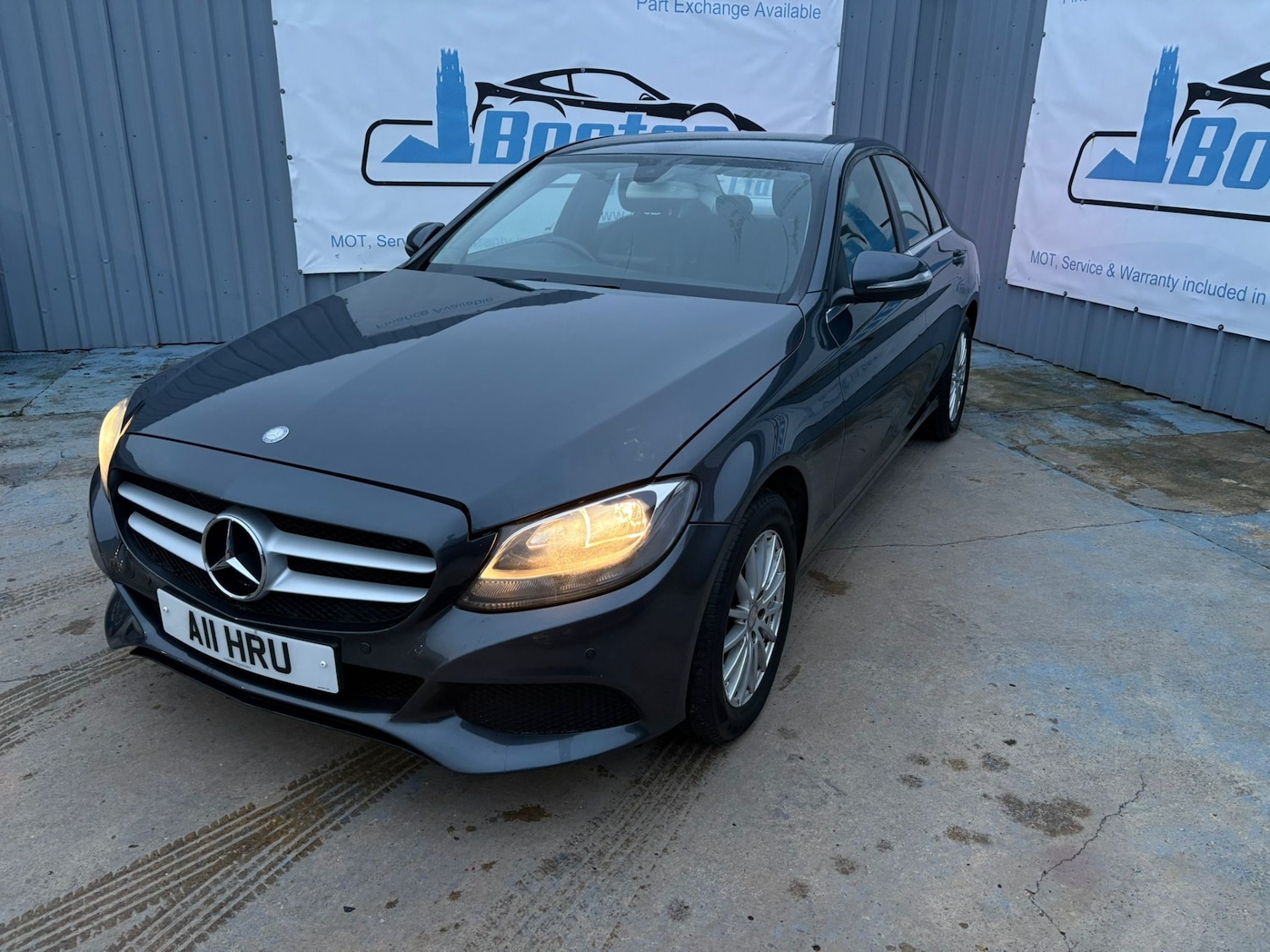 Used Mercedes-Benz C Class 2015 for sale - 77406391: Photo 4