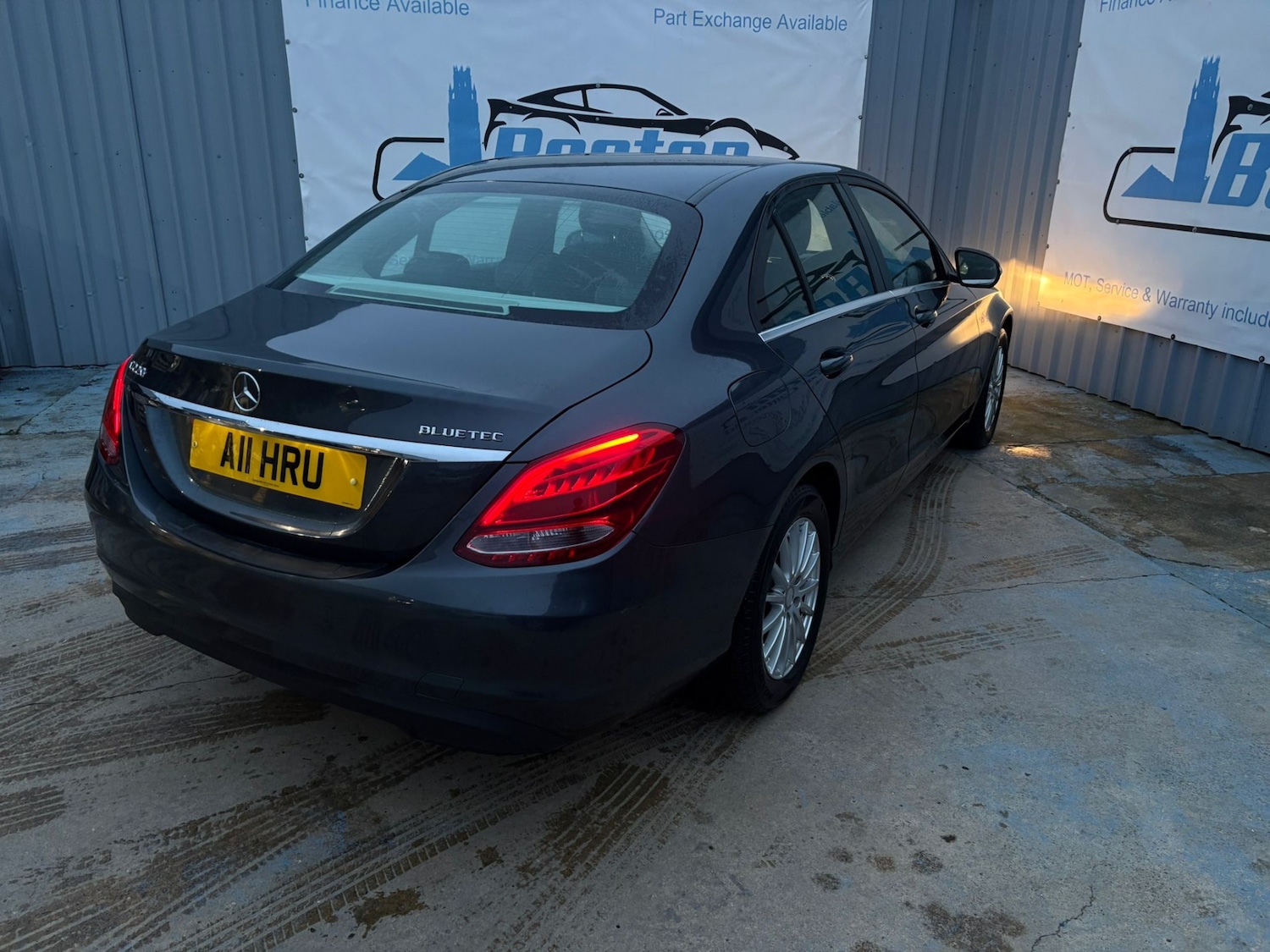 Used Mercedes-Benz C Class 2015 for sale - 77406391: Photo 5