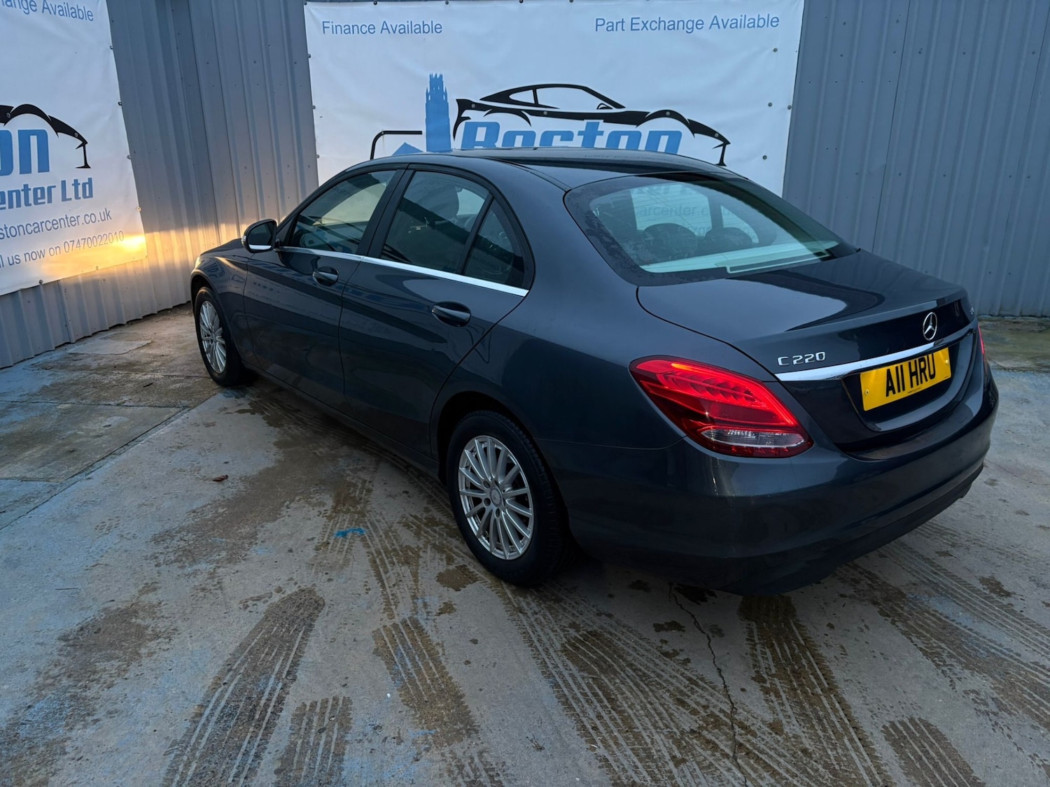 Used Mercedes-Benz C Class 2015 for sale - 77406391: Photo 6