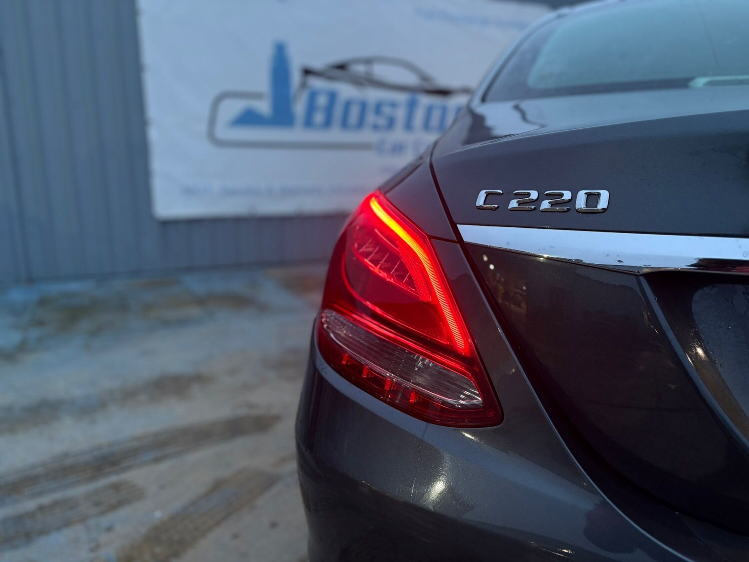 Used Mercedes-Benz C Class 2015 for sale - 77406391: Photo 7