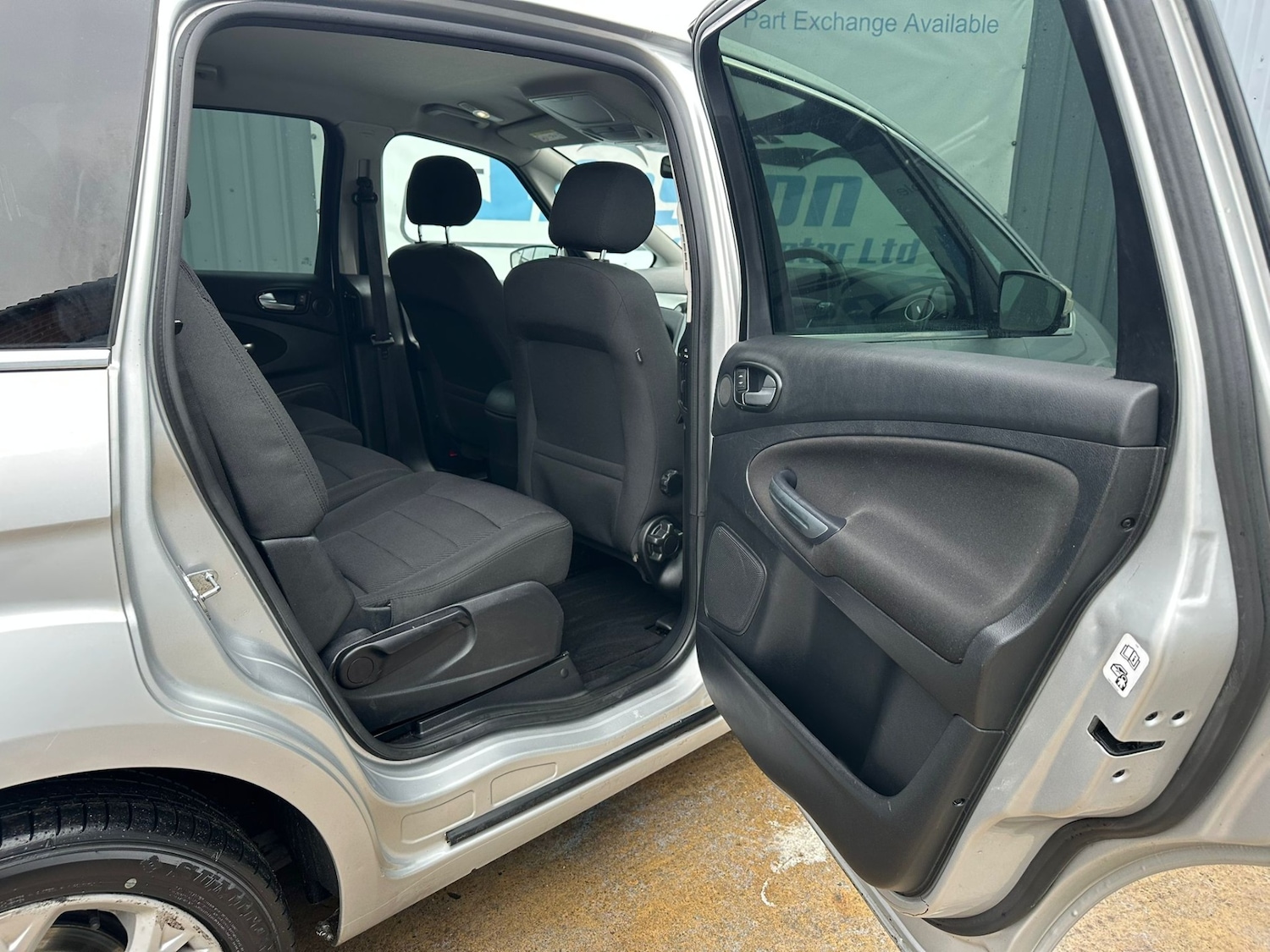 Used Ford S-Max 2014 for sale - 77398904: Photo 19