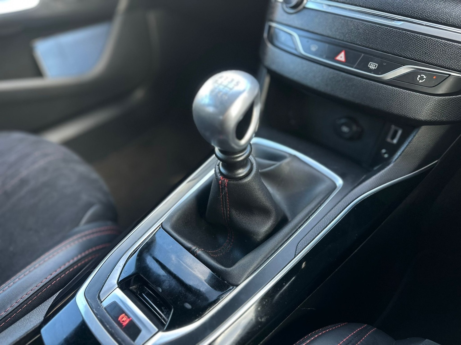 Used Peugeot 308 2015 for sale - 78055474: Photo 15