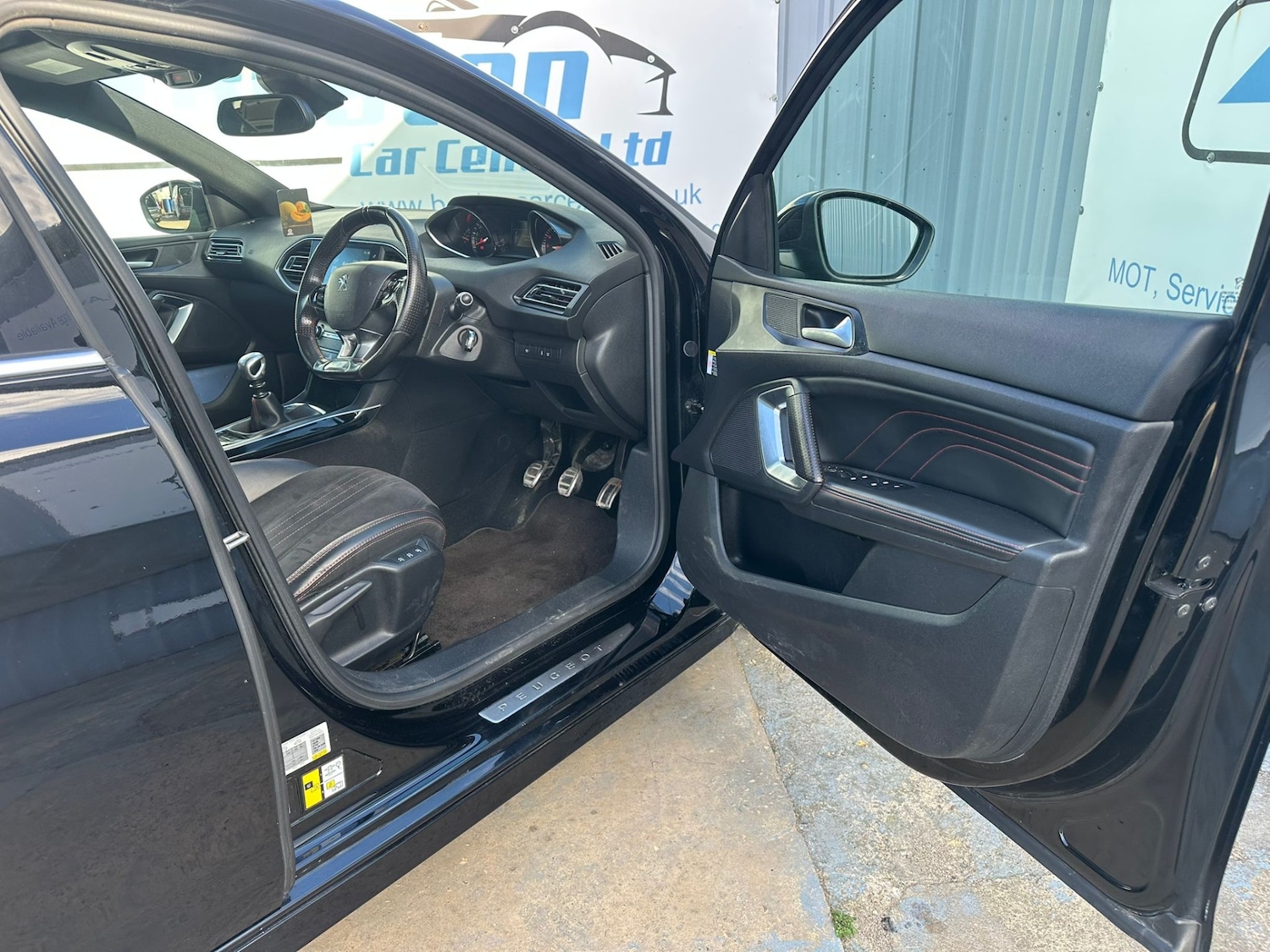 Used Peugeot 308 2015 for sale - 78055474: Photo 6