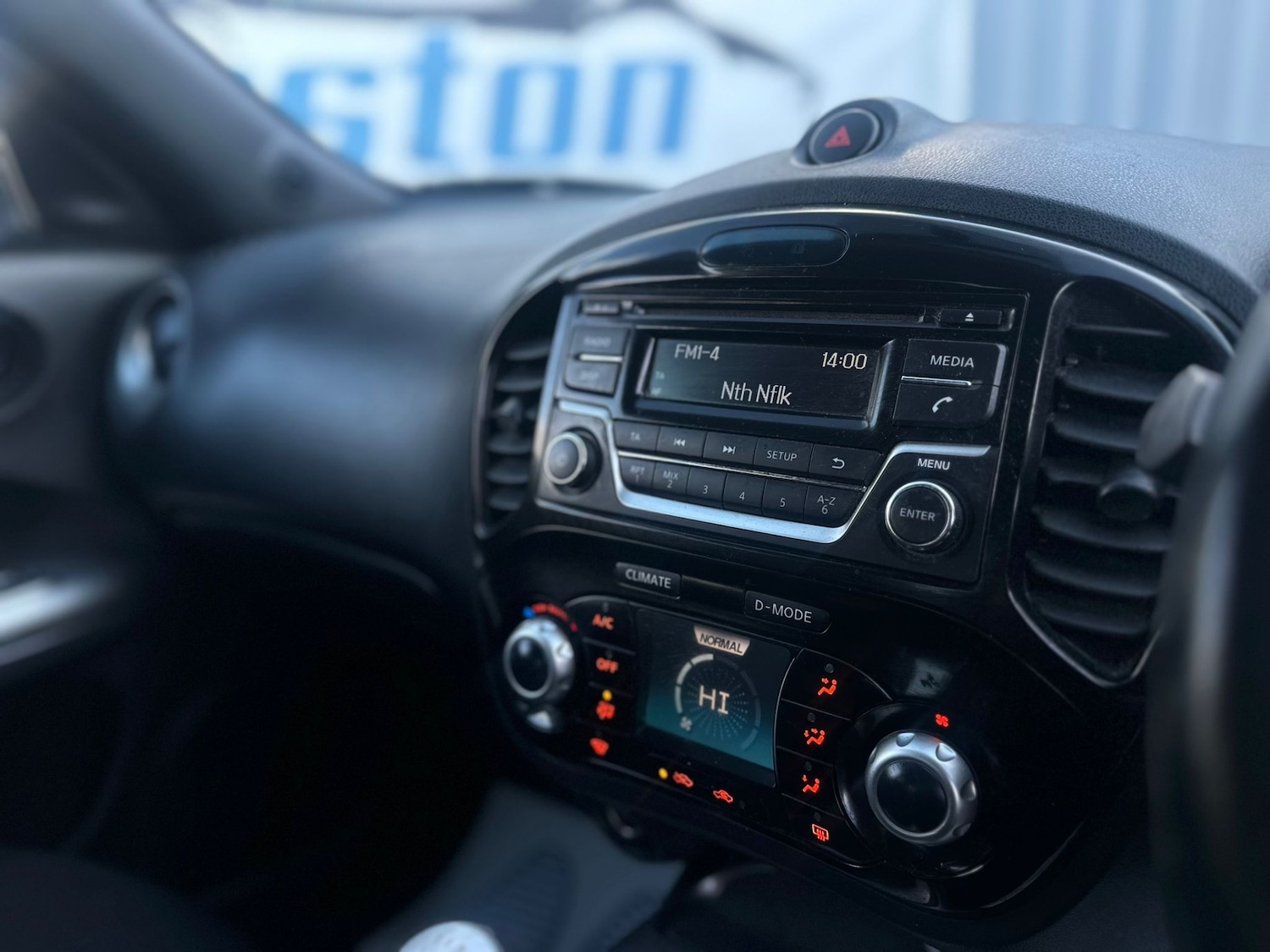 Used Nissan Juke 2015 for sale - 77393679: Photo 10