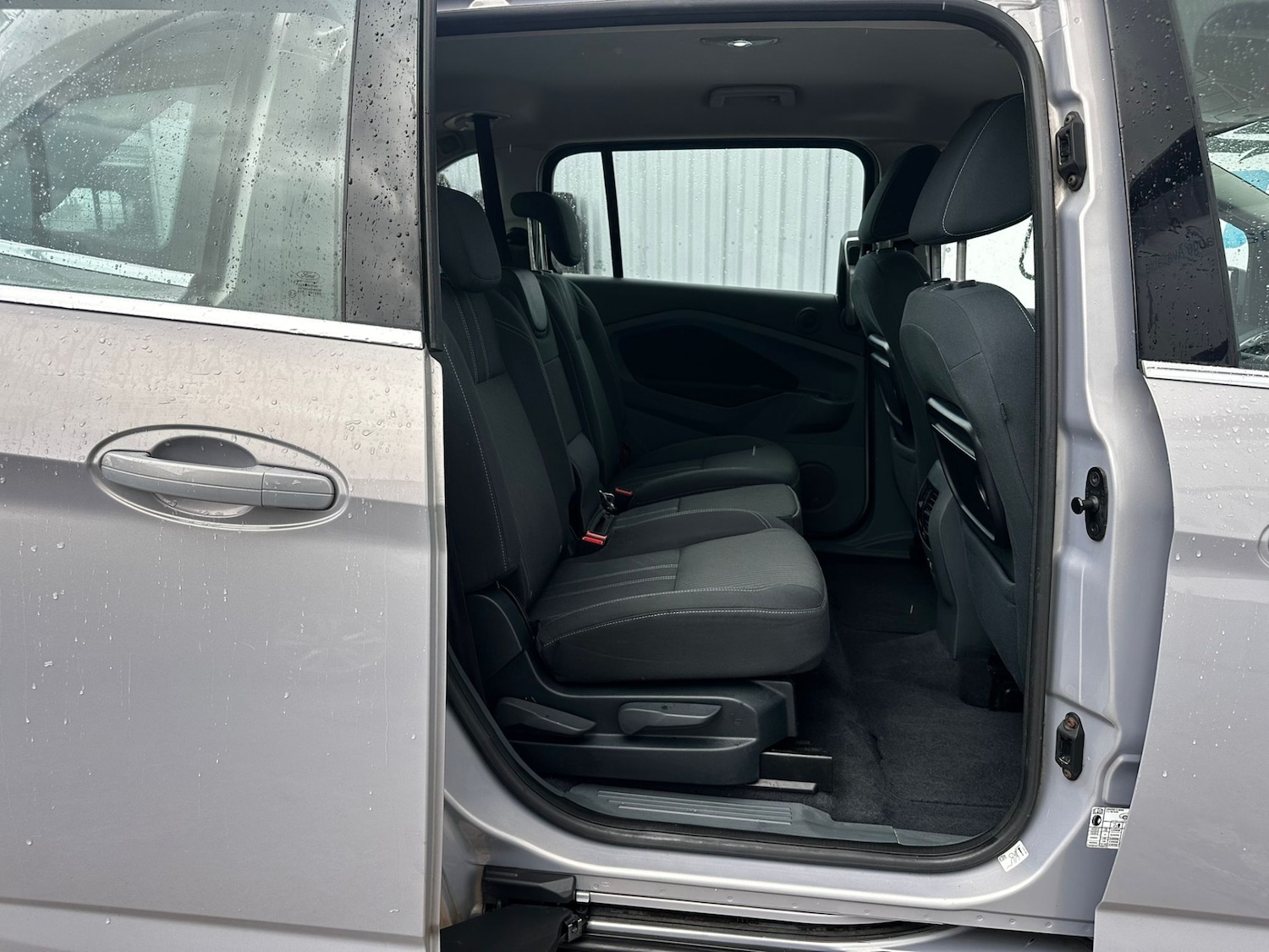 Used Ford Grand C-Max 2011 for sale - 75945474: Photo 20