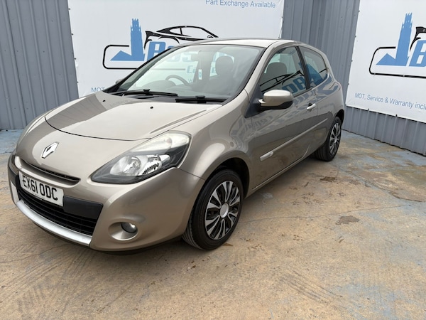 Used Renault Clio 2011 for sale - 69360601: Photo 1