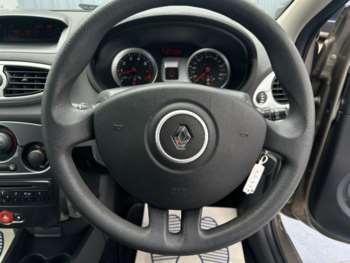 Used Renault Clio 2011 for sale - 69360601: Photo